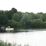 مكان تخييم Luxuswohnwagen Forelle Am Kransburger 004 Wurster Nordseekuste
