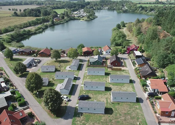 Kamp alanı Luxuswohnwagen Forelle Am Kransburger 004